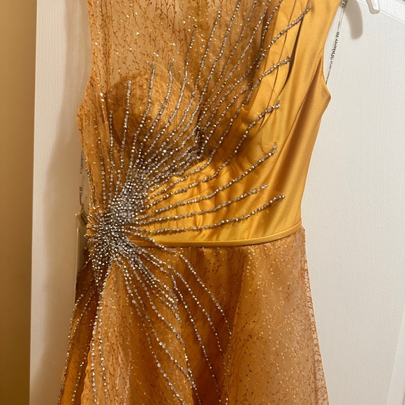 Gorgeous, gold, and orange evening gown made in Turkey - Picture 4 of 8
